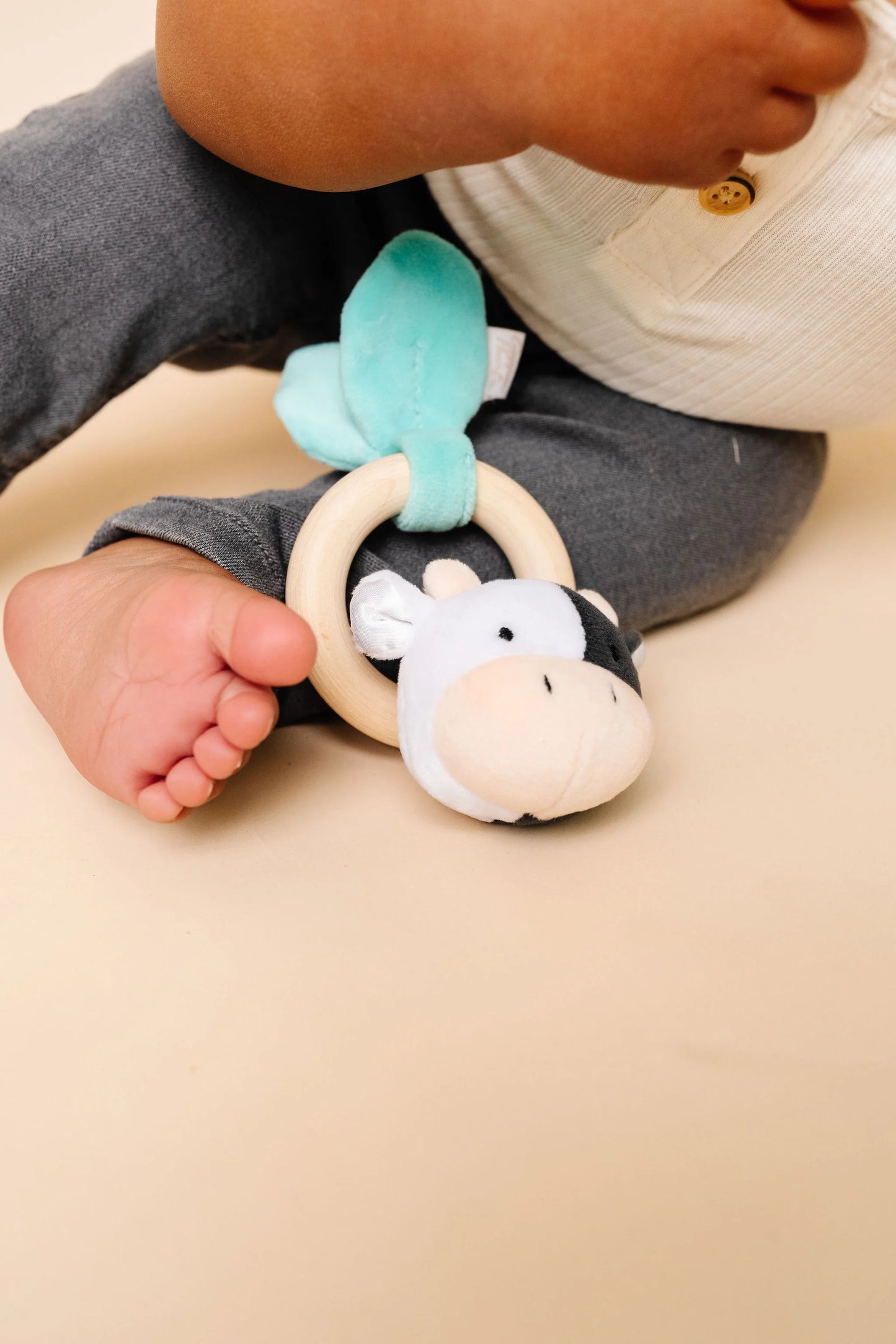 Colby Grab & Rattle - Doodlebug's Children's Boutique