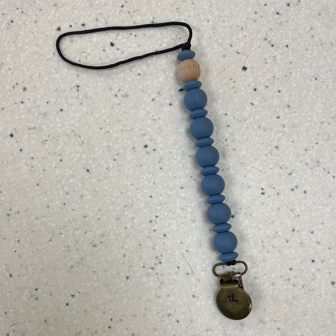 Grande Eden Paci and Toy Clip in Slate - Doodlebug's Children's Boutique