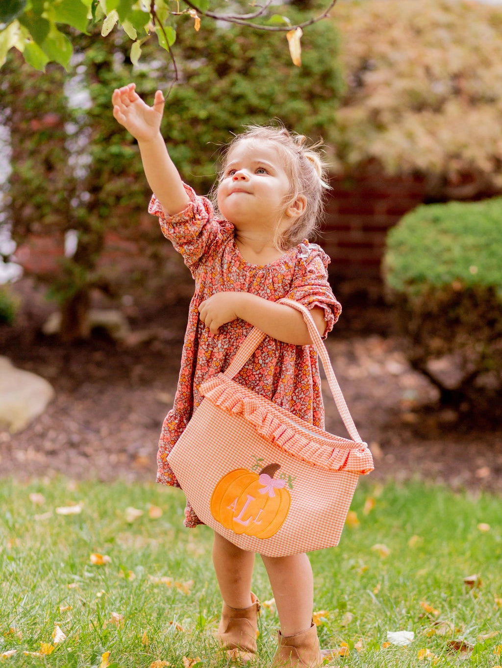 Ruffled Halloween Pumpkin Tote  - Doodlebug's Children's Boutique