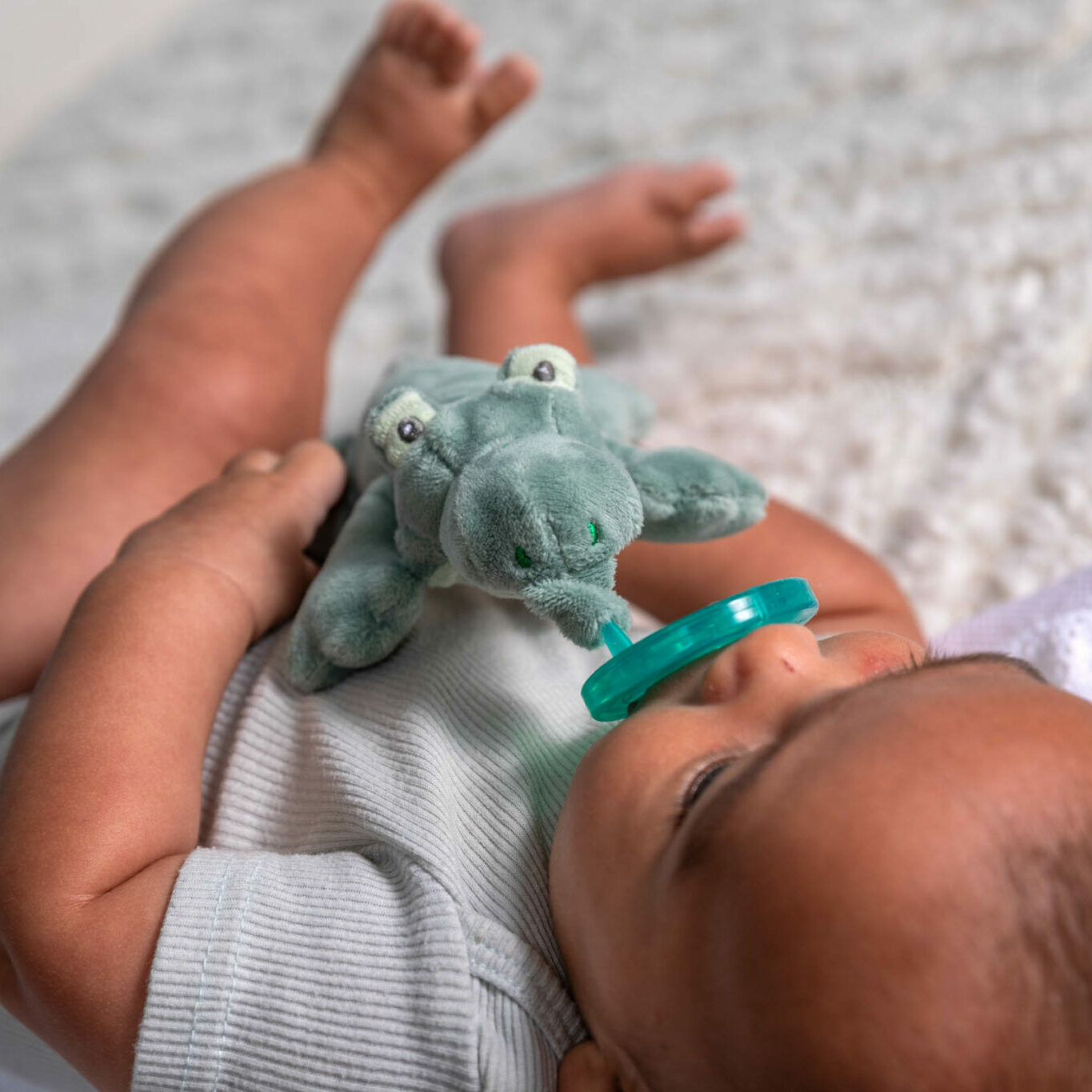 Afrique Alligator WubbaNub - Doodlebug's Children's Boutique