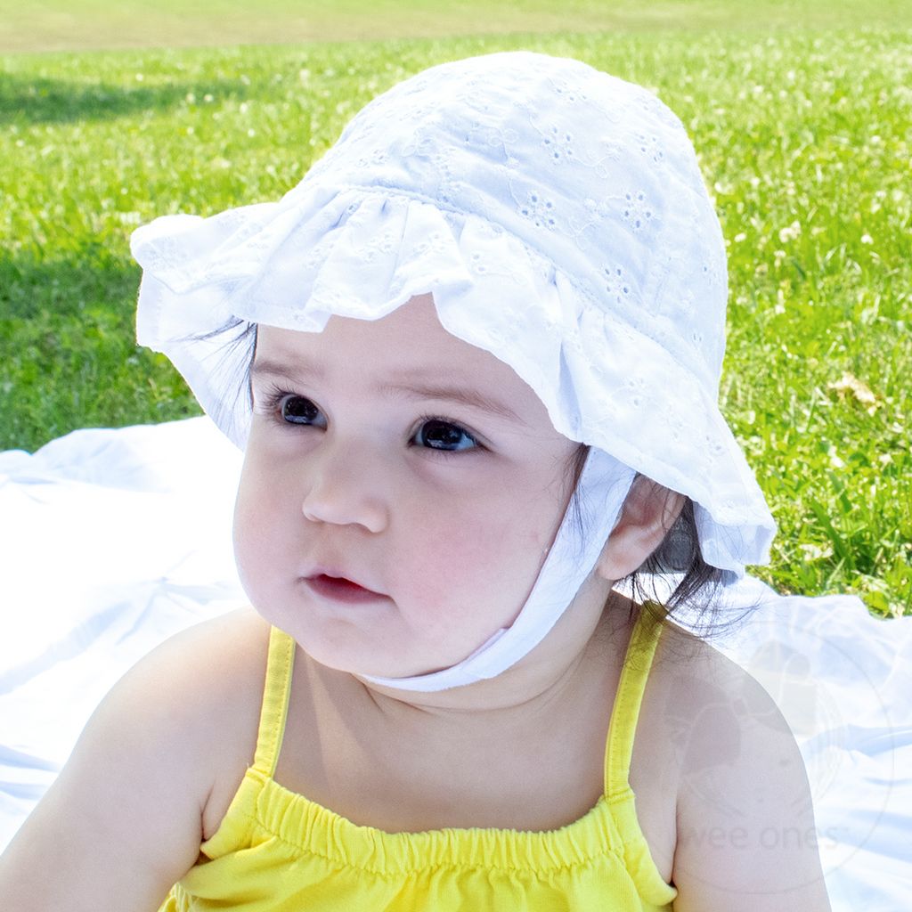 Reversible Ruffle Brim Eyelet Sun Hat in White  - Doodlebug's Children's Boutique