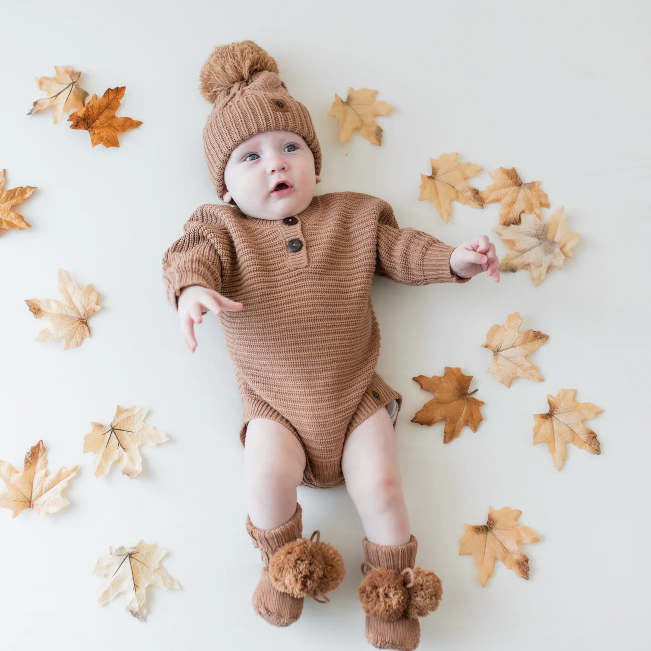 Chunky Knit Booties in Latte - Doodlebug's Children's Boutique