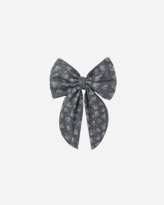 Oversized Bow in Heart Ditsy - Doodlebug's Children's Boutique