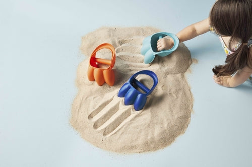 Blue Sand Claw  - Doodlebug's Children's Boutique