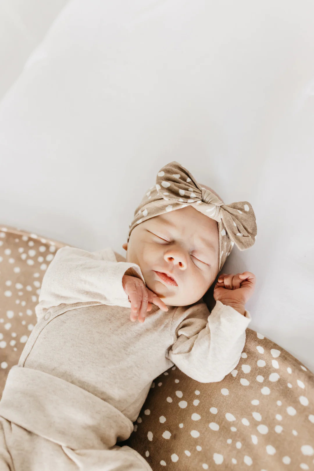 Fawn Knit Headband Bow  - Doodlebug's Children's Boutique