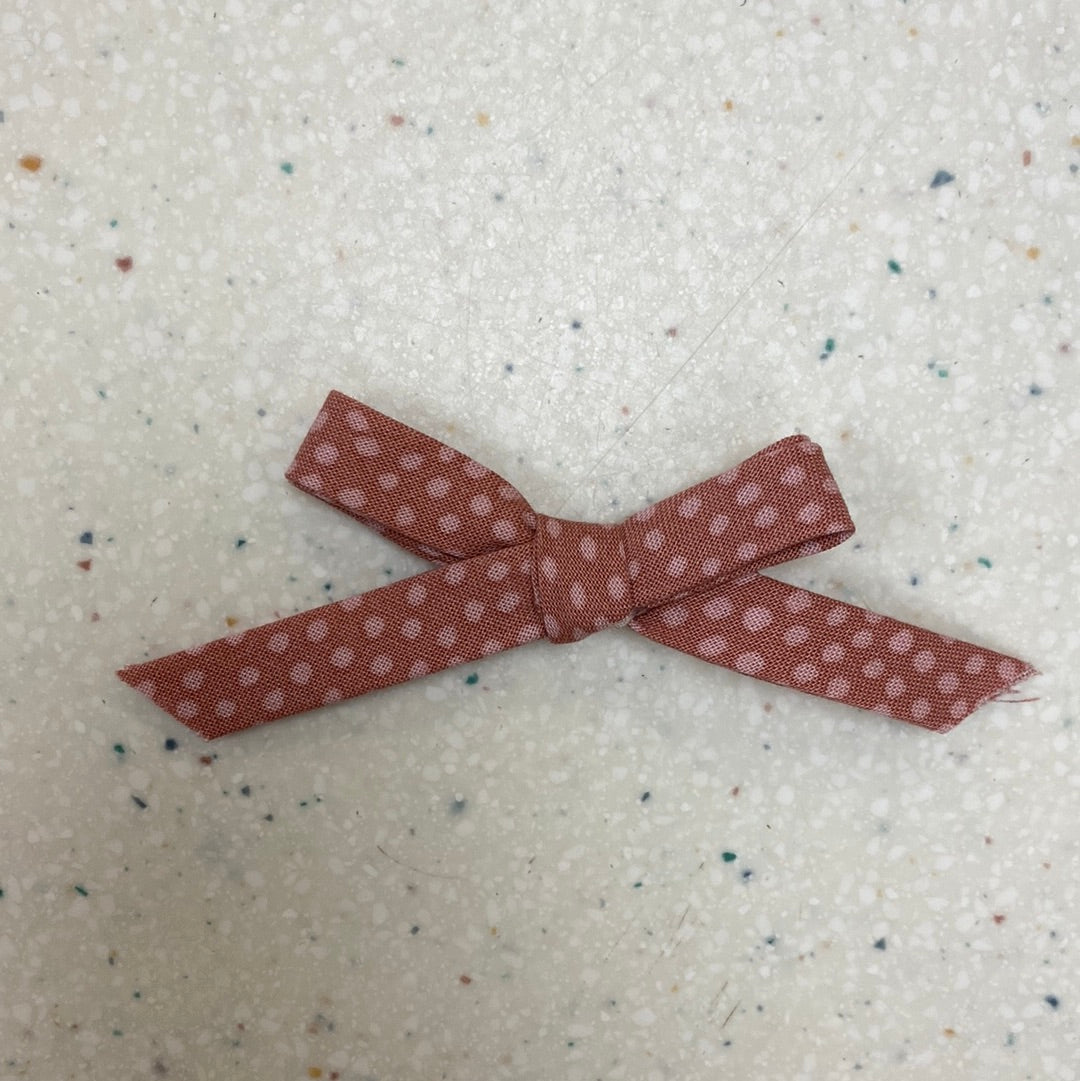 Print Hand Tied Hair Clip Pinks Dots - Doodlebug's Children's Boutique