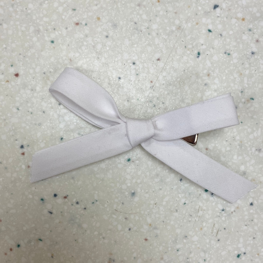 Solid Hand Tied Hair Clip White - Doodlebug's Children's Boutique