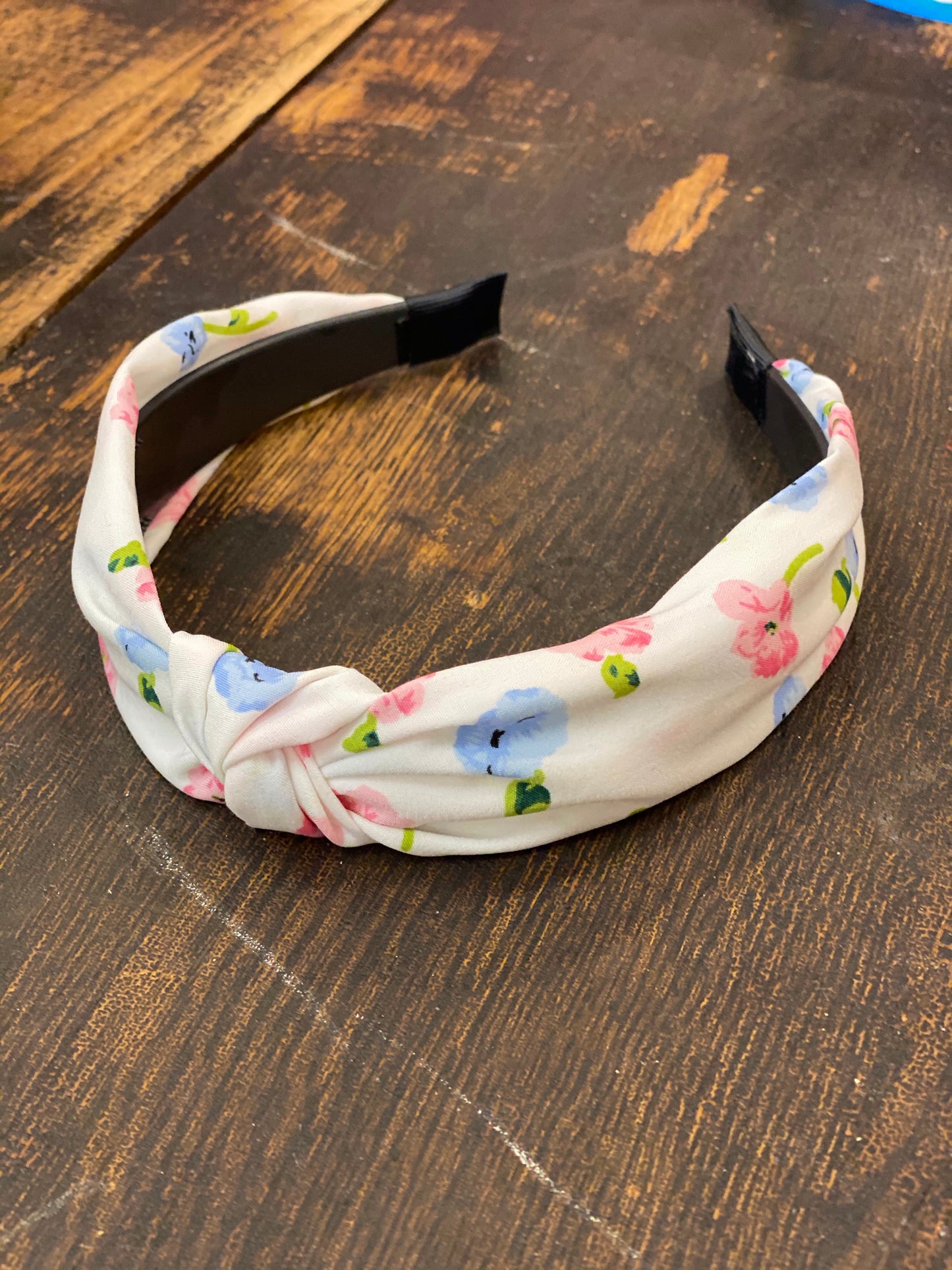 Floral knotted headband  - Doodlebug's Children's Boutique