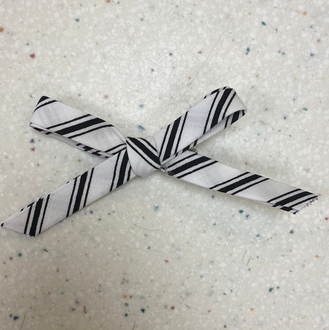 Print Hand Tied Hair Clip Black and White Stripes - Doodlebug's Children's Boutique