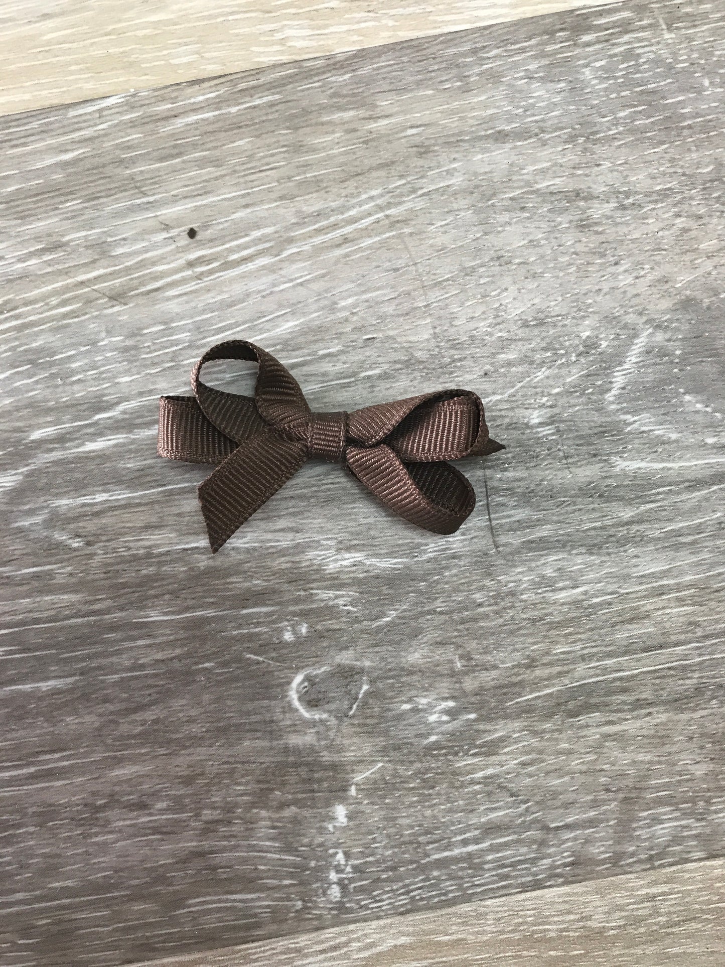 Brown Tiny Bow Brown - Doodlebug's Children's Boutique